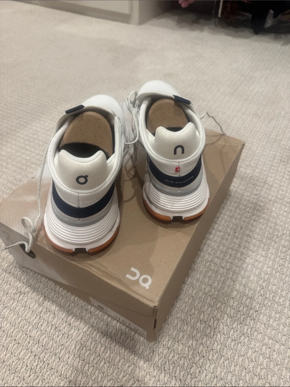 On Running Men’s White Navy Cloudnova 2
